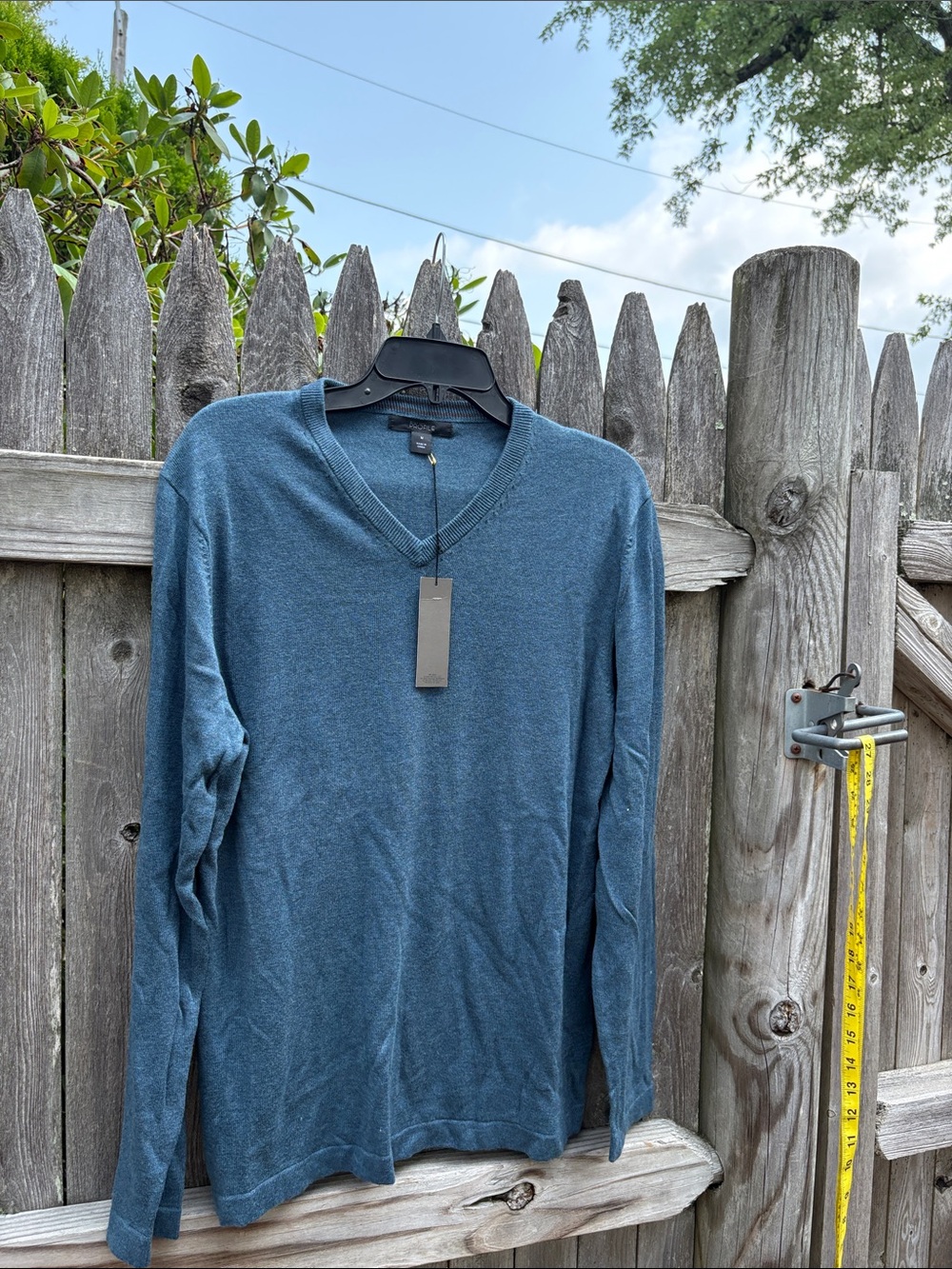 Mervyn’s Profile medium cotton blend v-neck. NWT!